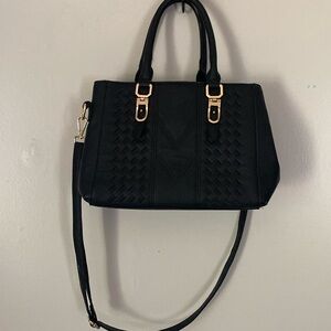 Women’s black handbag and great condition